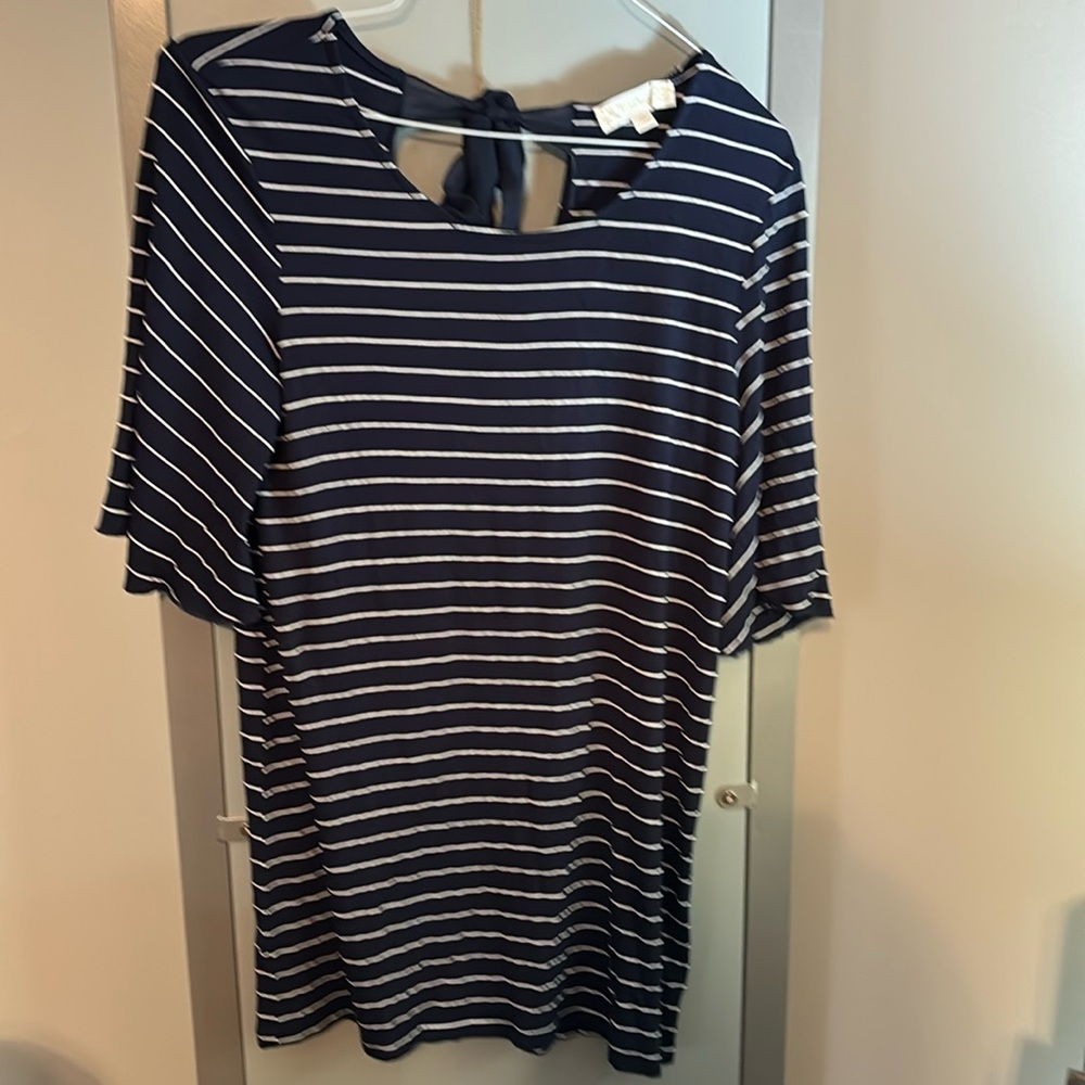 Womens short sleeve blue and white striped tee size medium